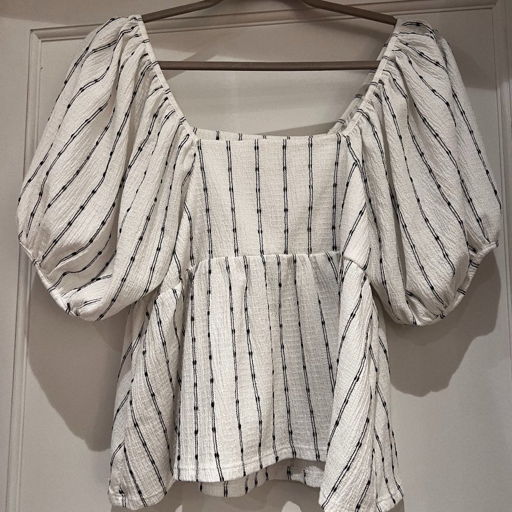 Madewell Size Small Peasant Top | White with Black Embroidery